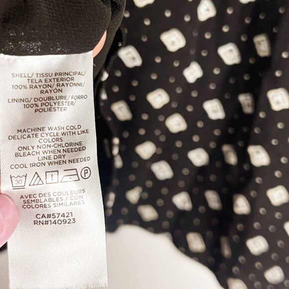 LOFT Medium Black Cream Printed Button Front V Neck Tank Top Camisole Ann Taylor - Picture 5 of 6